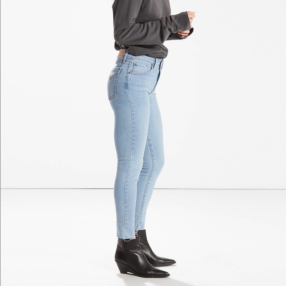 Levi’s 721 high rise ankle skinny jeans